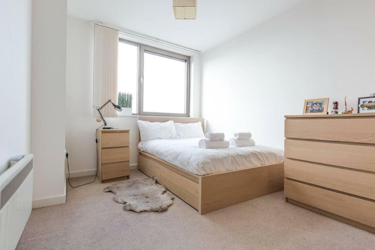 Modern 1 Bedroom Apartment In E1 With Great Views London Exterior photo